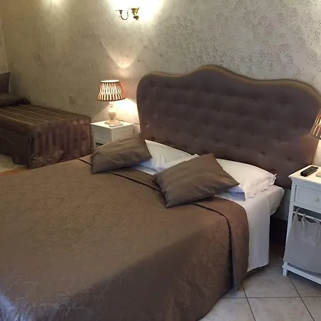 Beatrice Oda ve Kahvaltı Floransa