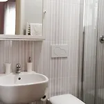 Beatrice Nocleg ze śniadaniem 3*